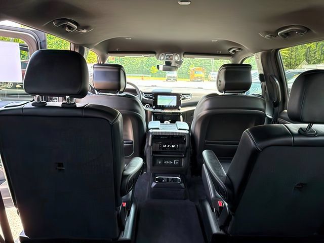 Used 2024 Jeep Wagoneer Series II AWD/4WD image 24