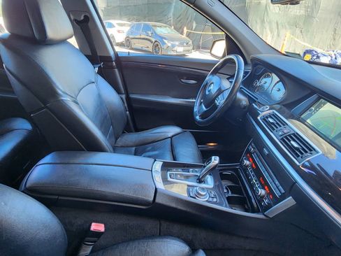Used 2011 BMW 550i image 53