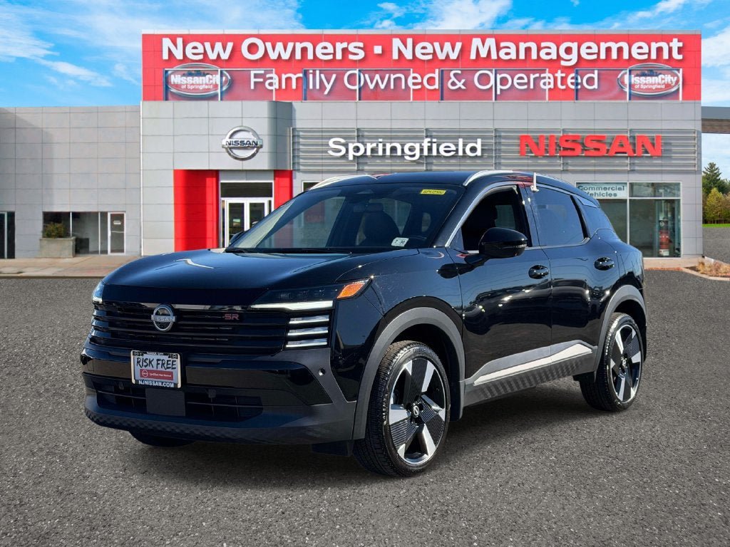 Certified 2025 Nissan Kicks SR AWD/4WD image 2
