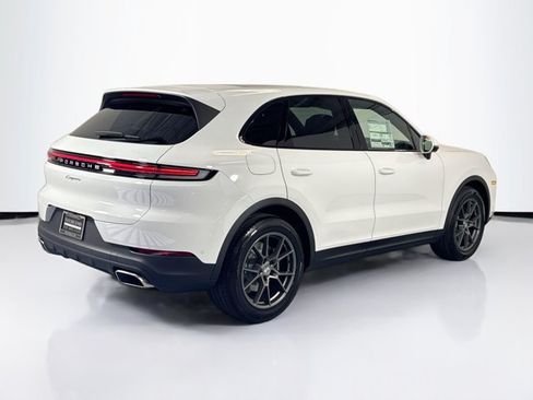 Certified 2026 Porsche Cayenne AWD/4WD image 9