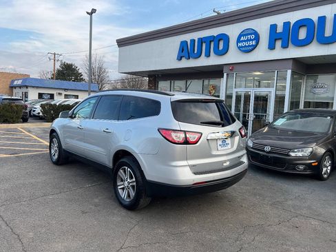 Used 2015 Chevrolet Traverse LT image 11