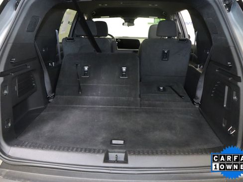 Used 2024 Chevrolet Traverse LT FWD image 9