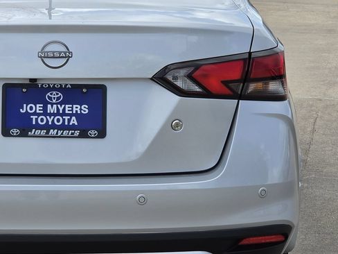 Used 2025 Nissan Versa S w/ Trunk Package FWD image 9