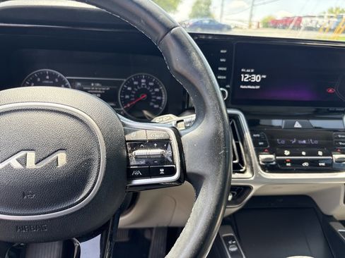 Used 2022 Kia Sorento EX w/ Panoramic Sunroof Package FWD image 19