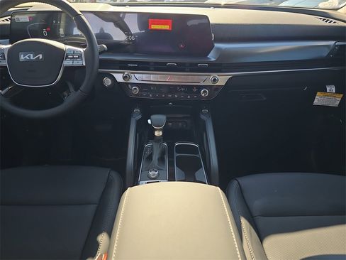 New 2025 Kia Telluride S image 15