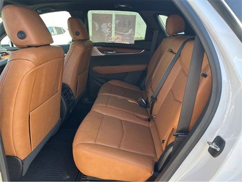 Certified 2023 Cadillac XT5 Premium Luxury w/ Technology Package image 17