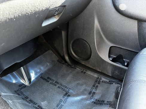 Used 2012 Chevrolet Avalanche LT image 20