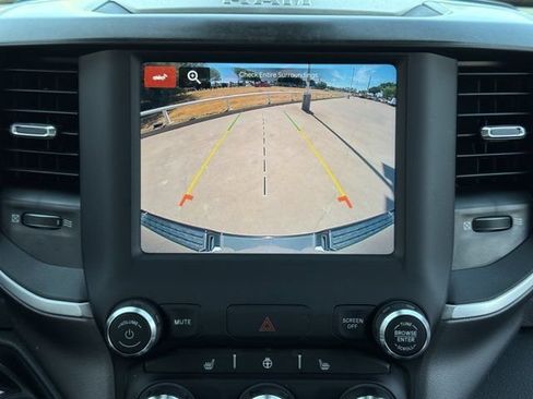 Used 2023 RAM 1500 Big Horn AWD/4WD image 18