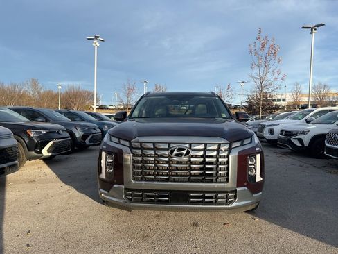 Used 2024 Hyundai Palisade Calligraphy image 8