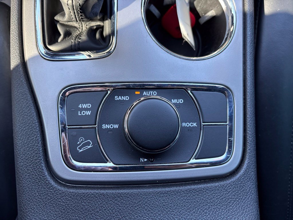Used 2021 Jeep Grand Cherokee Limited w/ Luxury Group II AWD/4WD image 47
