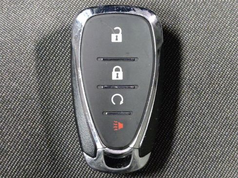 Used 2018 Chevrolet Equinox LT FWD image 27
