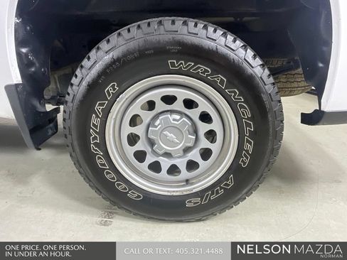 Used 2023 Chevrolet Silverado 1500 W/T w/ WT Value Package AWD/4WD image 10
