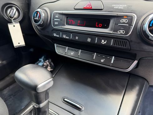 Used 2019 Kia Sorento AWD w/ LX Convenience Package image 15