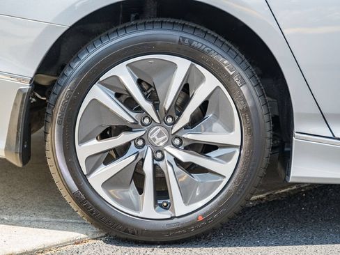 Used 2021 Honda Accord EX image 18