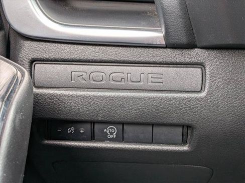 Used 2023 Nissan Rogue S FWD image 16