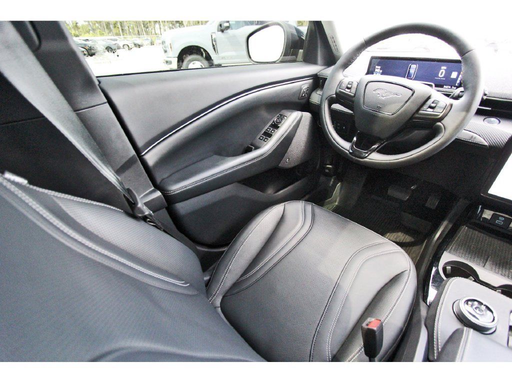 Used 2023 Ford Mustang Mach-E Premium RWD image 11