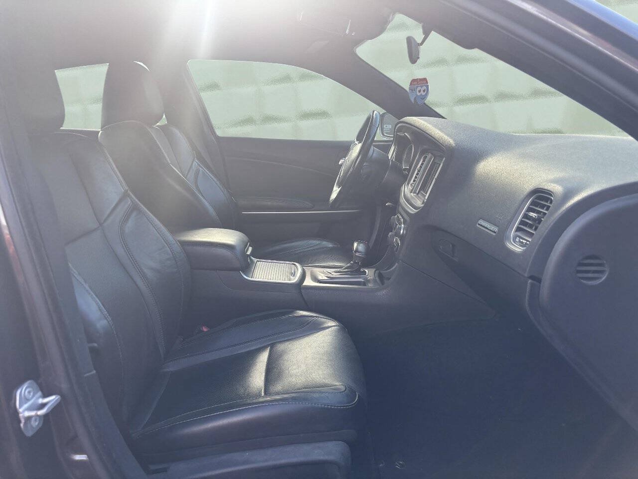 Used 2021 Dodge Charger SXT w/ Leather Interior Group RWD image 13
