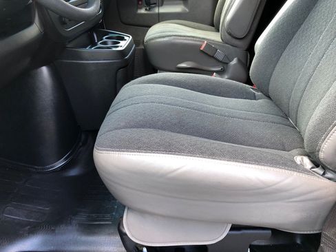 Used 2024 Chevrolet Express 2500 w/ Driver Convenience Package RWD image 18