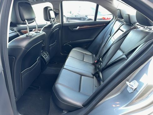 Used 2011 Mercedes-Benz C 300 4MATIC Sedan image 18