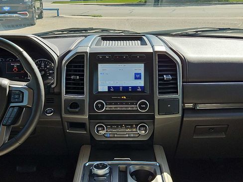 Used 2021 Ford Expedition XLT AWD/4WD image 14
