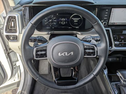 Used 2023 Kia Sorento SX image 27