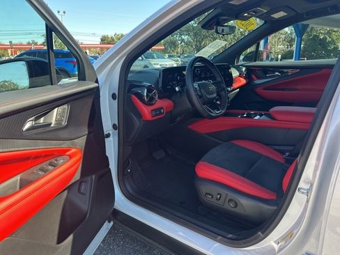 Used 2025 Chevrolet Blazer EV RS w/ Super Cruise Package image 7