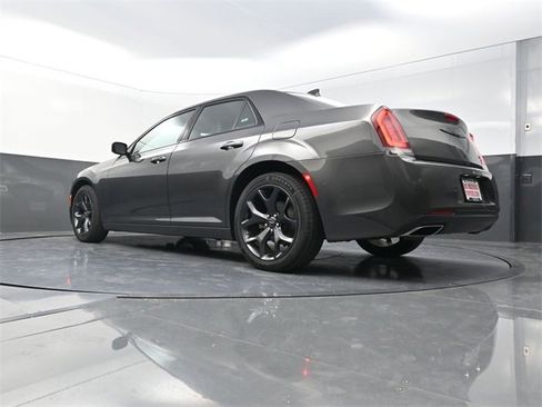 Used 2023 Chrysler 300 S image 31