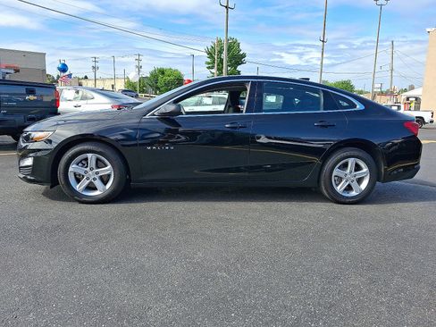 Used 2024 Chevrolet Malibu LS FWD image 2