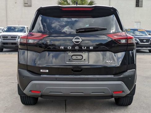 Used 2023 Nissan Rogue SV FWD image 7