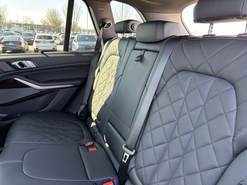 Certified 2024 BMW X5 xDrive40i w/ M Sport Package image 33