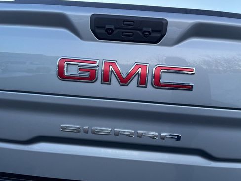 Certified 2025 GMC Sierra 1500 SLT AWD/4WD image 20