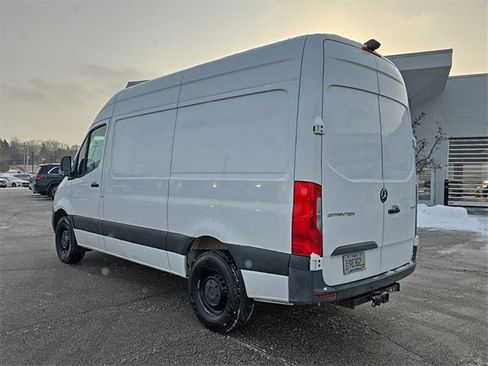 Used 2019 Mercedes-Benz Sprinter 144 Cargo image 5