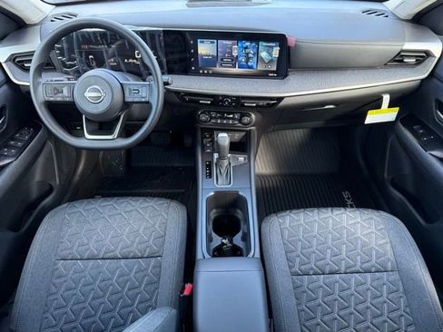 New 2026 Nissan Kicks SV w/ Cold Weather Package FWD image 21