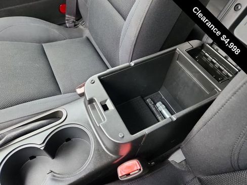 Used 2009 Pontiac G6 GT image 36