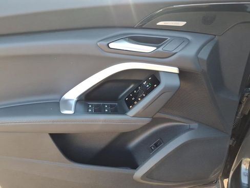 Used 2025 Audi Q5 Premium Plus w/ Premium Plus AWD/4WD image 15