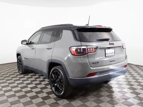 Used 2023 Jeep Compass Altitude image 14