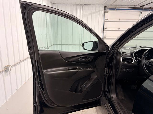 Used 2024 Chevrolet Equinox LT FWD image 14