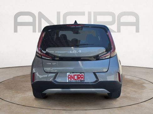 Certified 2025 Kia Soul LX w/ LX Technology Package FWD image 7