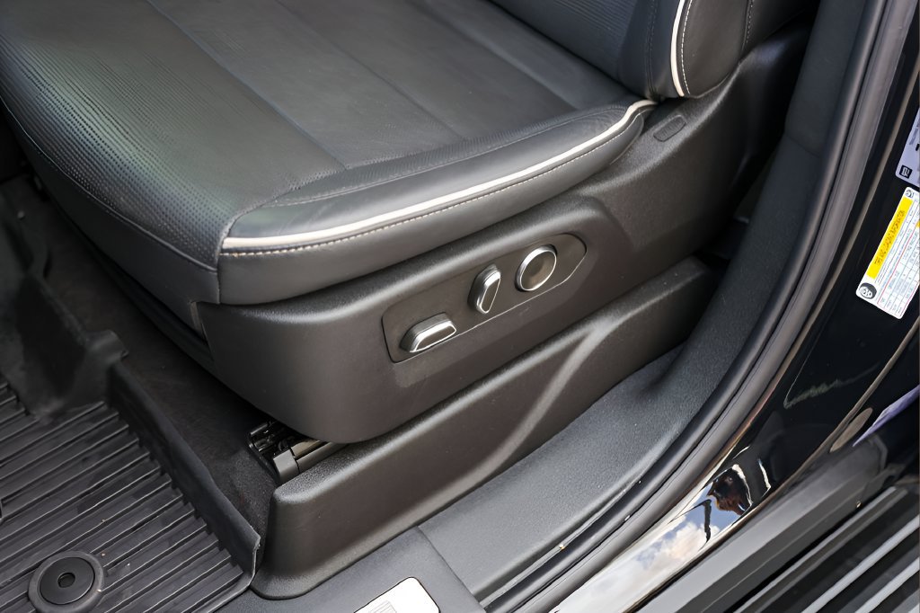 Certified 2025 Cadillac Escalade Sport w/ LPO, ONYX Package RWD image 8