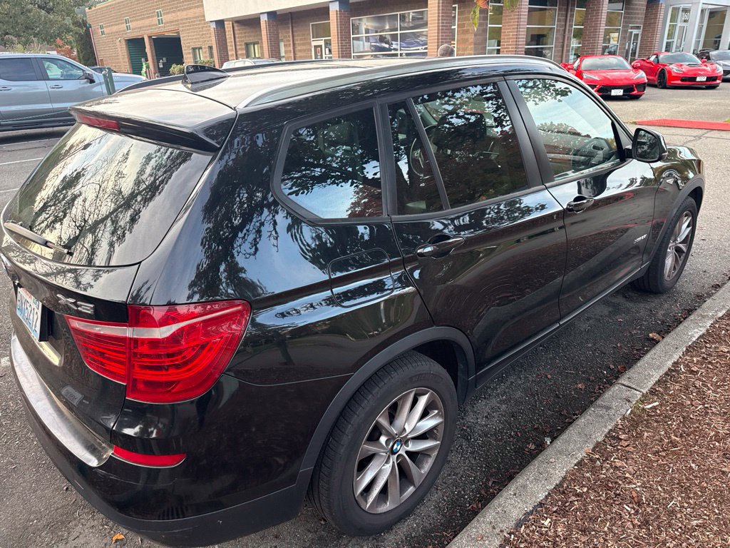 Used 2017 BMW X3 xDrive28i AWD/4WD image 4