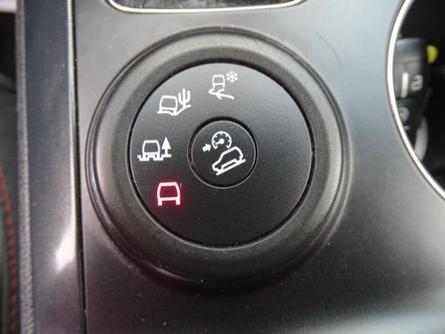 Used 2017 Ford Explorer 4WD Sport 3.5L 6-Cyl Turbo SUV image 38