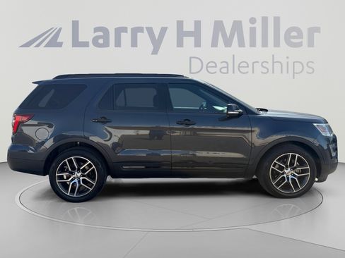 Used 2017 Ford Explorer Sport w/ Equipment Group 401A AWD/4WD image 6