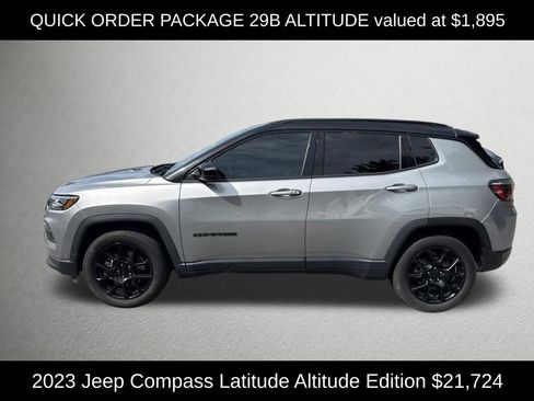 Used 2023 Jeep Compass Latitude w/ Convenience Group AWD/4WD image 4
