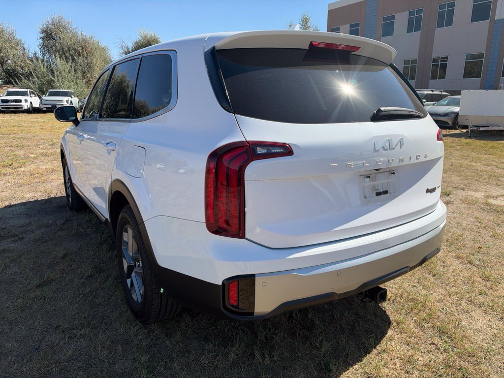Certified 2023 Kia Telluride LX AWD/4WD image 3