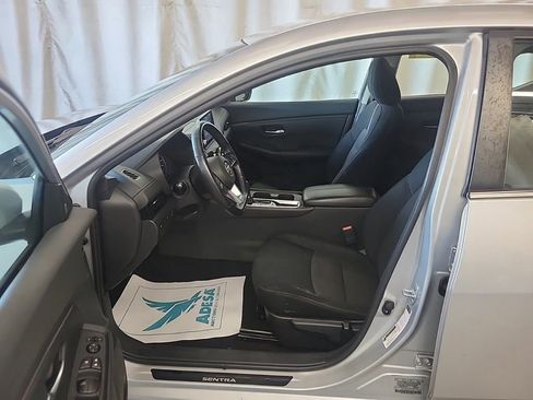 Used 2022 Nissan Sentra SV w/ All-Weather Package FWD image 9