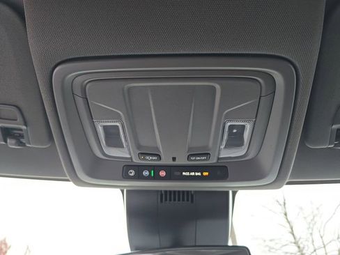 New 2026 Chevrolet Silverado 1500 Custom Trail Boss w/ LPO, Dark Essentials Package image 19