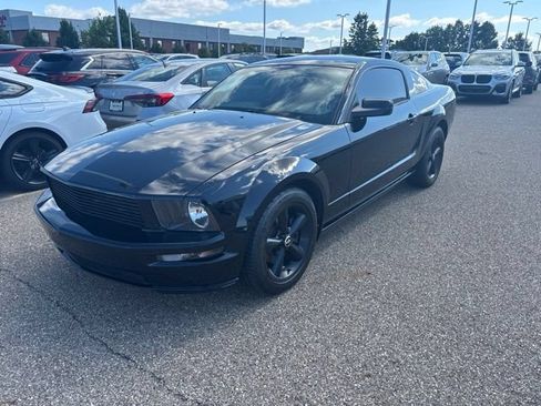 Used 2009 Ford Mustang GT RWD image 1