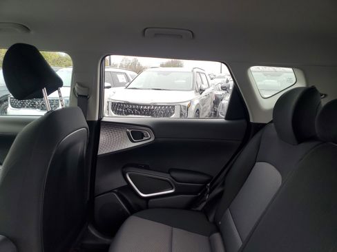 New 2025 Kia Soul LX image 11