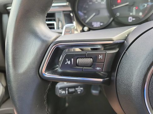 Used 2024 Porsche Macan Turbo AWD/4WD image 24