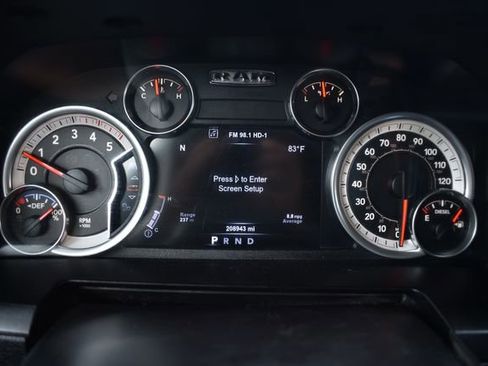 Used 2015 RAM 3500 Laramie AWD/4WD image 14